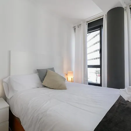 Luminoso Y Acogedor En By Lägenhet *